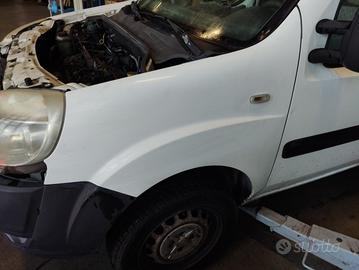 Parafango sinistro FIAT DOBLO del 2008