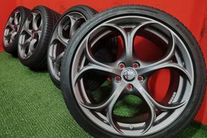 Cerchi Alfa Romeo Giulia NEW 225 40 19 - 255 35 19