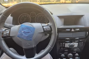 Opel Astra anno 2008  