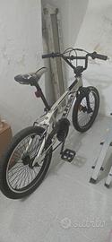 bicicletta Bmx