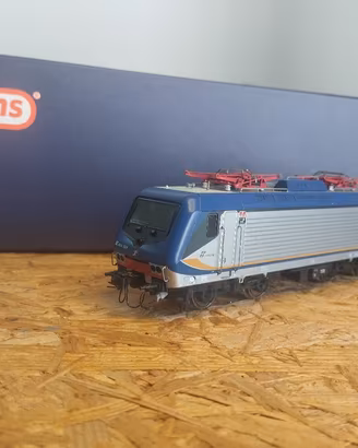 Vitrains E.464 