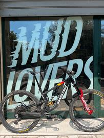 SANTA CRUZ HIGHTOWER Flight attendant