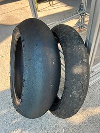 Gomme moto