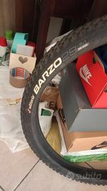 Copertone Vittoria Barzo 29x2.1 (NUOVO)