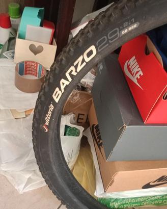 Copertone Vittoria Barzo 29x2.1 (NUOVO)