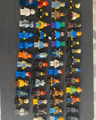 Personaggi  Lego assortiti