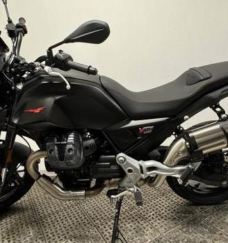 Moto Guzzi V85 STRADA