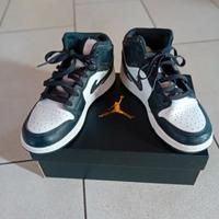Air Jordan1 MID SE (GS)