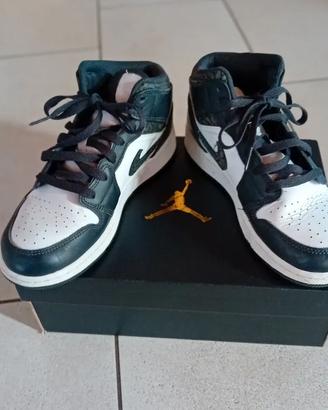 Air Jordan1 MID SE (GS)
