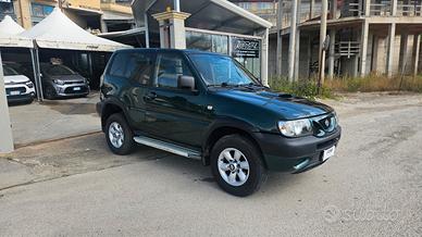 Nissan Terrano II 2.7 125cv 3p. SE (Autocarro)