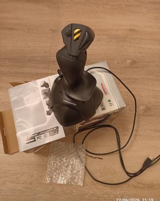 Thrustmaster Joystick / Controller USB Computer pe