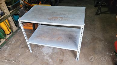 scaffale robusto / banco metallico