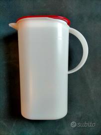 Tupperware brocca bianca con coperchio rosso nuova