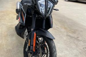 Ktm adventure 890