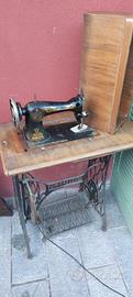 machina per cucire antica
