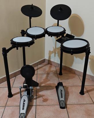 Batteria elettronica Alesis Nitro Max come nuova