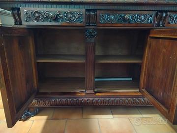 Credenza in legno massello