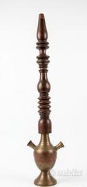 Narghilè antico decorativo in ottone e legno torni
