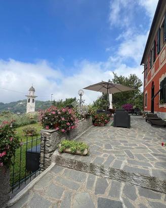 VILLA SINGOLA A LAVAGNA