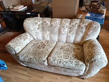 divano bianco avorio