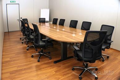 Stanza ufficio privata Modena