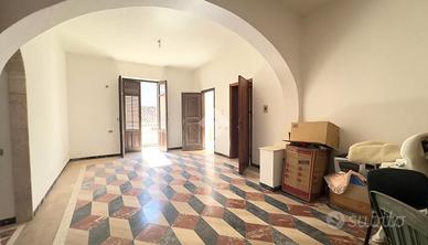 4 LOCALI A BALESTRATE