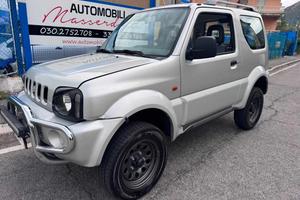 SUZUKI Jimny 1.3i 16V cat 4WD JLX