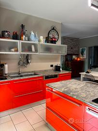 CUCINA COMPLETA DI ELETTRODOMESTICI