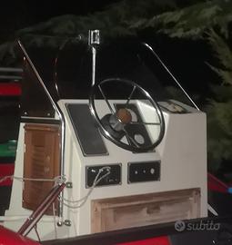 Boston Whaler Montauk consolle e sedile