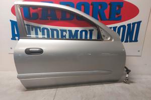 Porta anteriore destra Nissan Almera del 2002