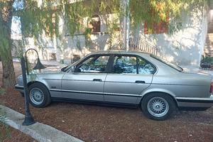 BMW 520i