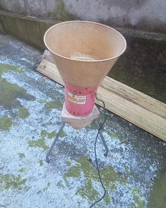 macina cereali molinetto Milly