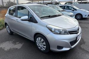 Toyota Yaris 1.0 5 porte