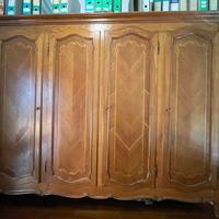 Armadio a quattro ante