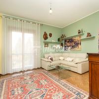 TRILOCALE CON BOX E CANTINA !