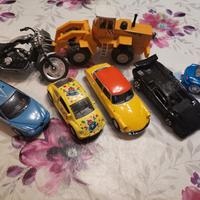 lotto modellini 5 macchinine 1 moto 1 ruspa scavo 