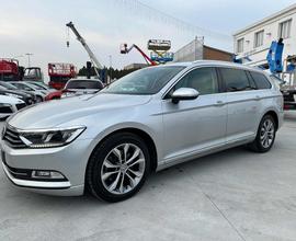 VOLKSWAGEN Passat Variant 2.0 TDI DSG Executive