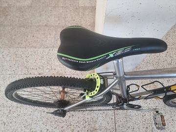 bicicletta Rewel in titanio