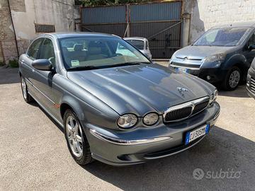 JAGUAR X-Type 2 litri V6 24V cat Executive