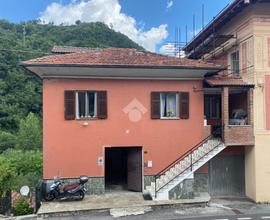 CASA SEMINDIPENDENTE A MONTOGGIO