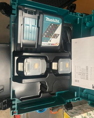 Kit Makita 18v/2 batterie + caricabatterie