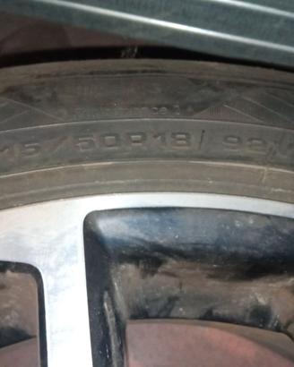 4 cerchi e gomme Toyota 215 50 R18