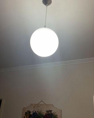 lampada a sospensione moderna a forma di globo