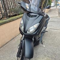 Yamaha X-Max 