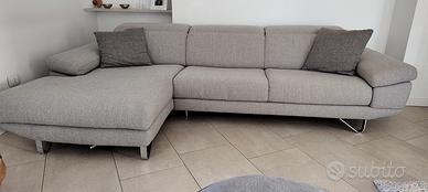 Divano di Divani& Divani by Natuzzi 