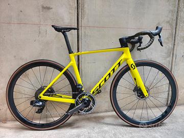 Scott Addict RC -Full Carbonio & Sram eTap AXS 