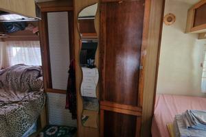 Roulotte + veranda  (5 posti totali)