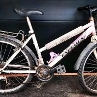 🔝✨💯✅  
Mountain Bike ragazza da 26"
PREZZO SUPER