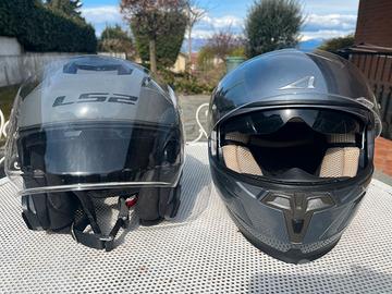 Coppia Caschi Moto - LS2 (XS) + ASTONE RT1000 (S)