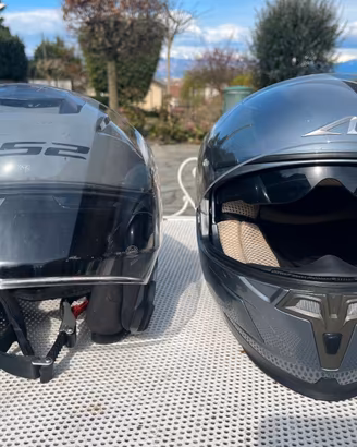 Coppia Caschi Moto - LS2 (XS) + ASTONE RT1000 (S)